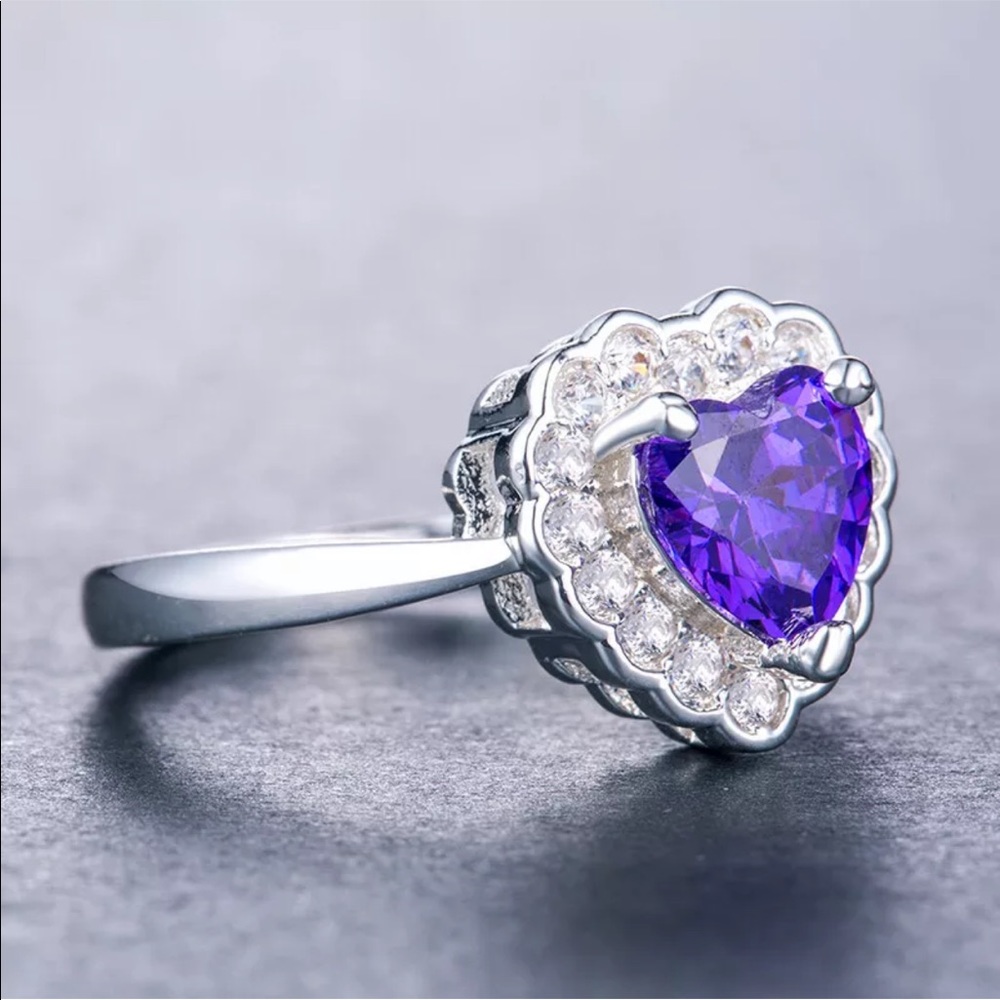 New Women’s 925 Silver Heart Amethyst Ring - Picture 3 of 3